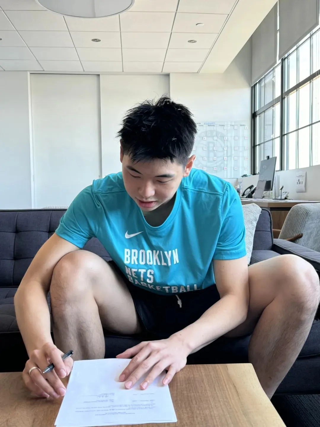 广州队内部会议纪要流出——今晚主帅复盘，NBA常规赛使命明确，年轻球员得到机会的简单介绍