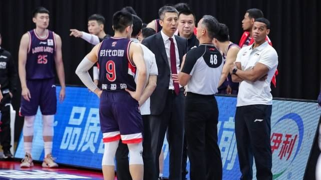广州队内部会议纪要流出——今晚主帅复盘，NBA常规赛使命明确，年轻球员得到机会的简单介绍